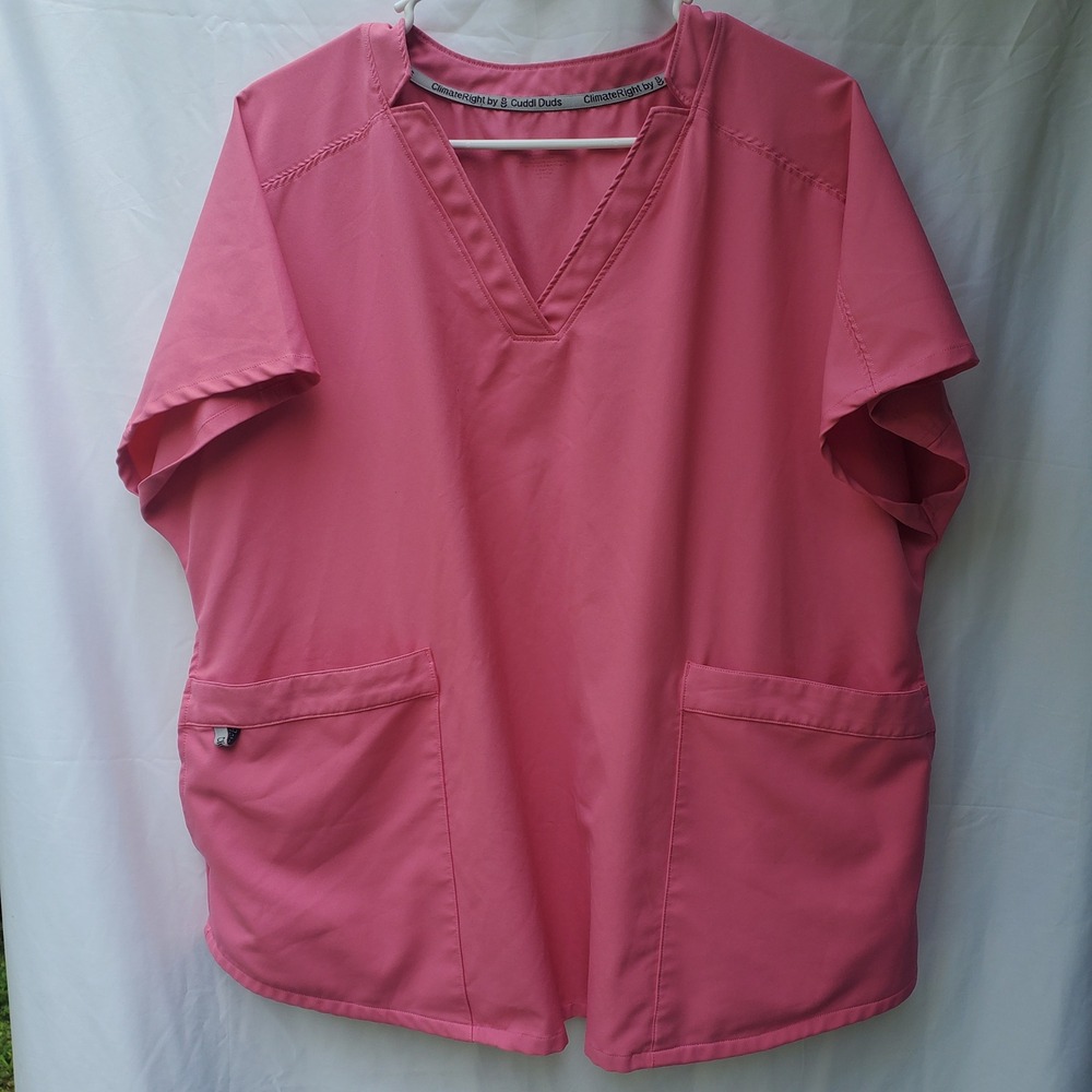 ClimateRight by Cuddl Duds Pink V-Neck Scrub Top XL Two Pocket Short Sleeve